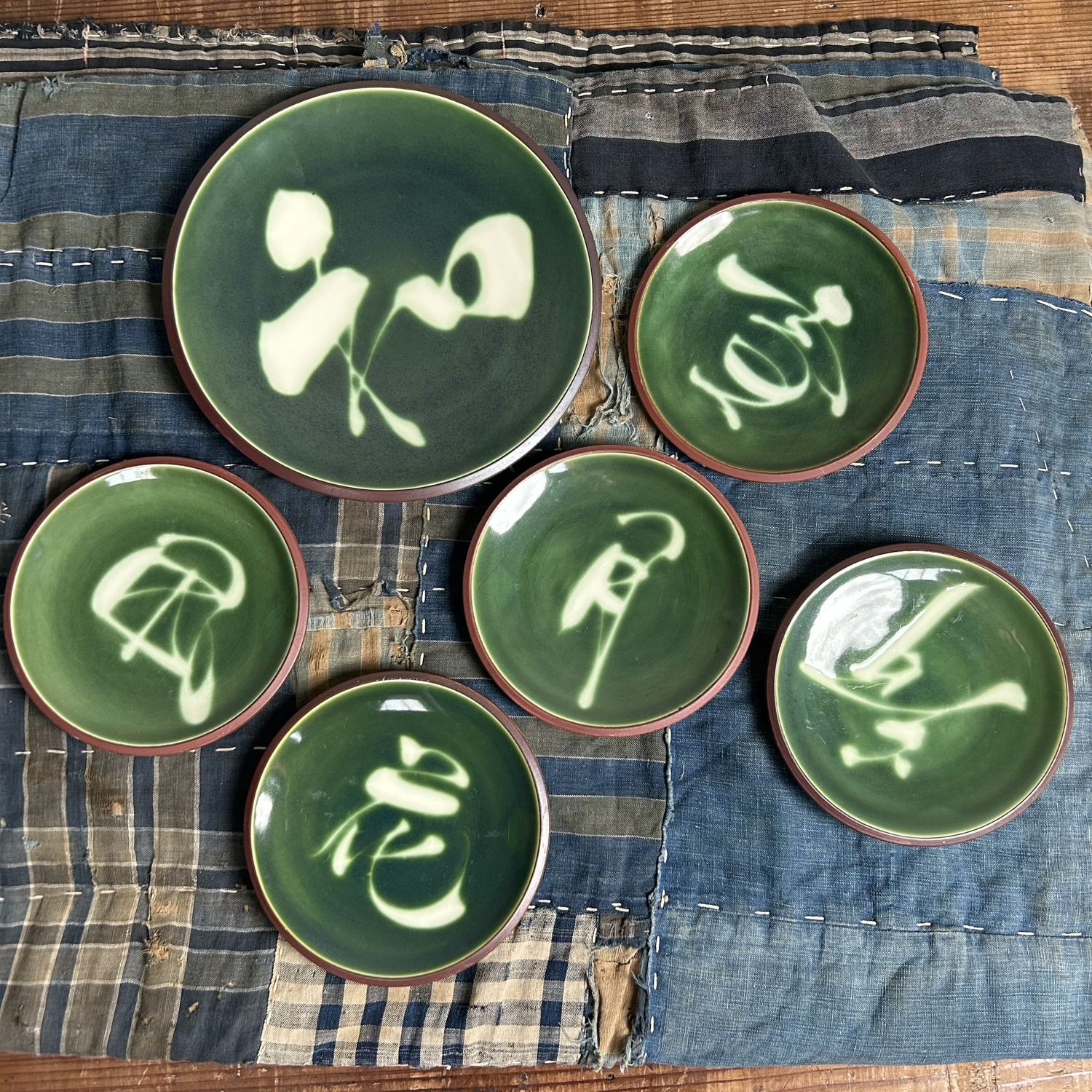 Vintage Kyo Yaki Plate Set with Calligraphy, Japan, 1960s.