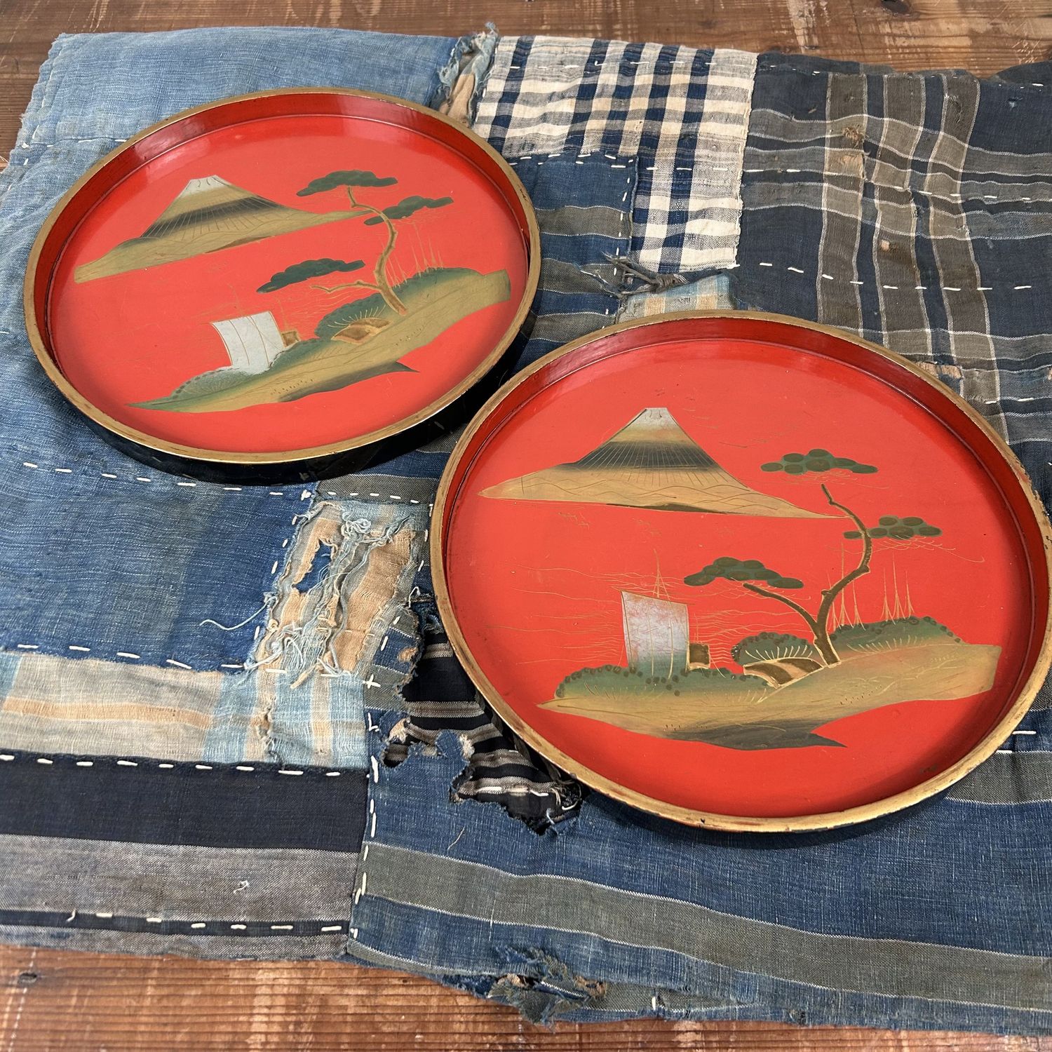 Set of Round Wooden Urushi Lacquerware Trays, Meiji Period.