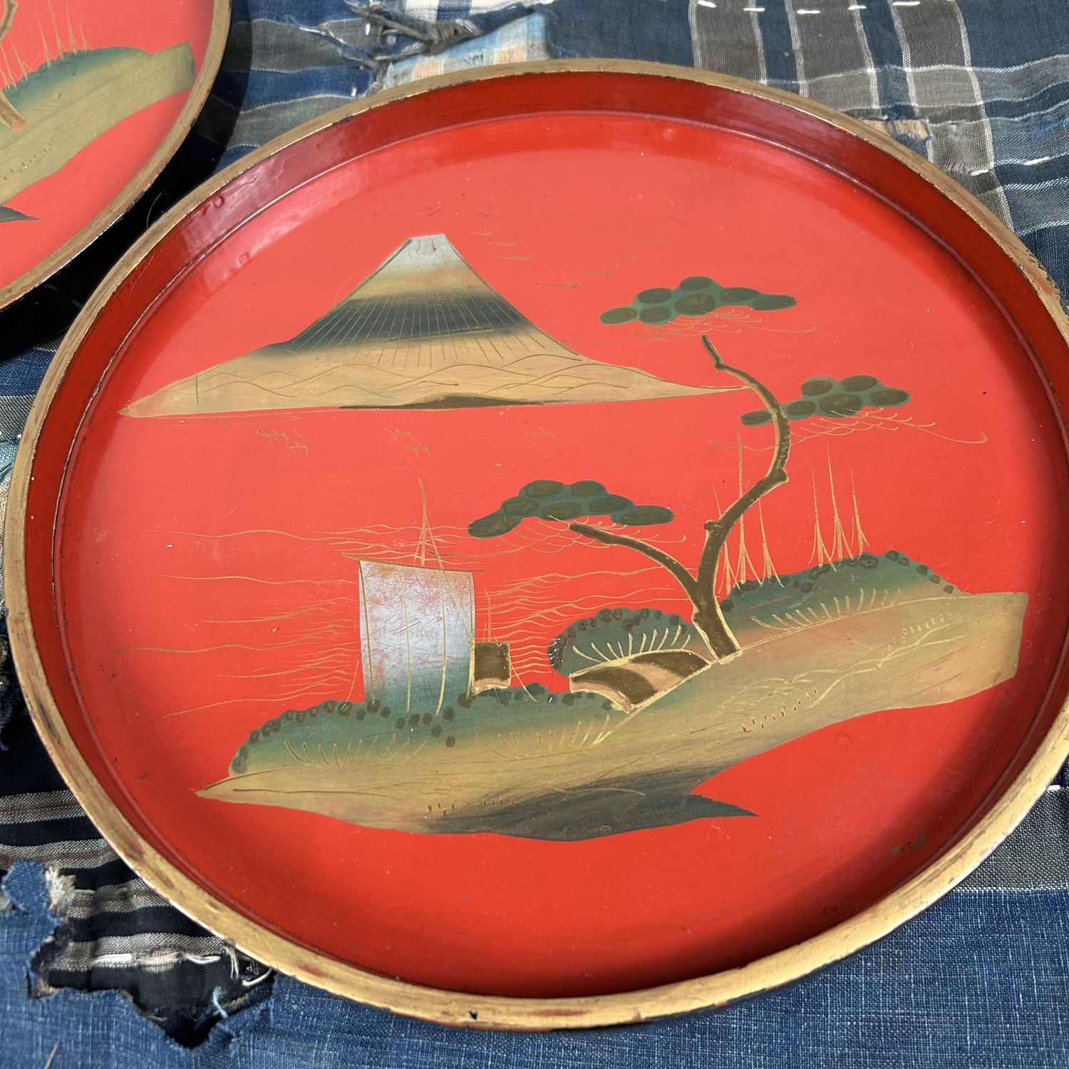 Set of Round Wooden Urushi Lacquerware Trays, Meiji Period.