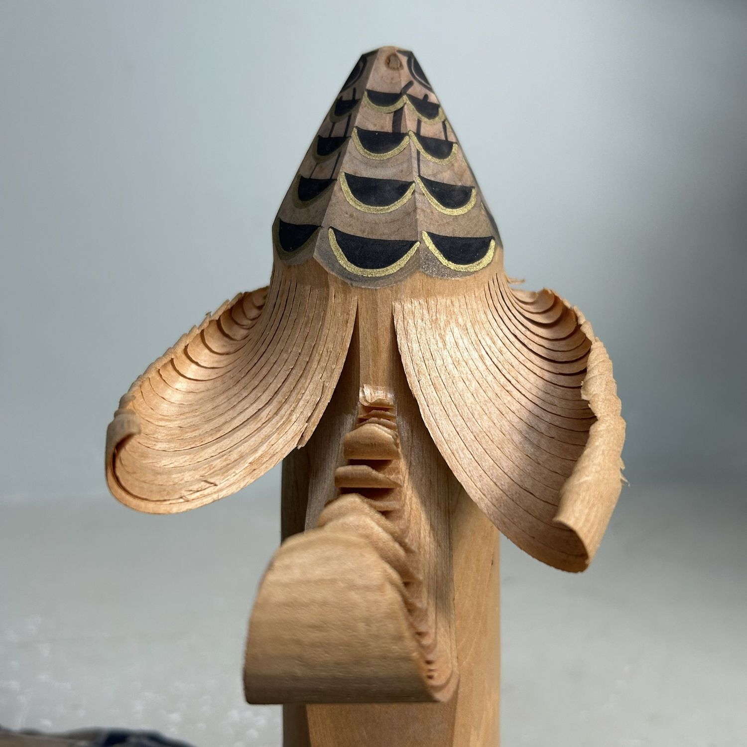Vintage Otaka Poppo, Japans Houtsnijwerk 'Havik' uit Tsugaru. Vintage Otaka Poppo, Japans Houtsnijwerk 'Havik' uit Tsugaru.