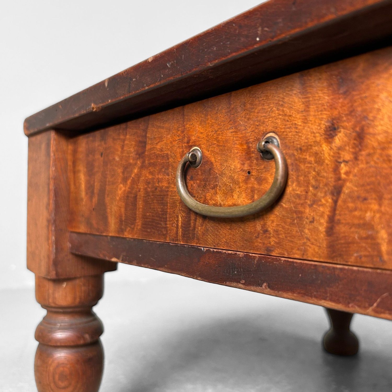 Antique Low Japanese Writing Desk, Shosai-Ki, Taishō Period.