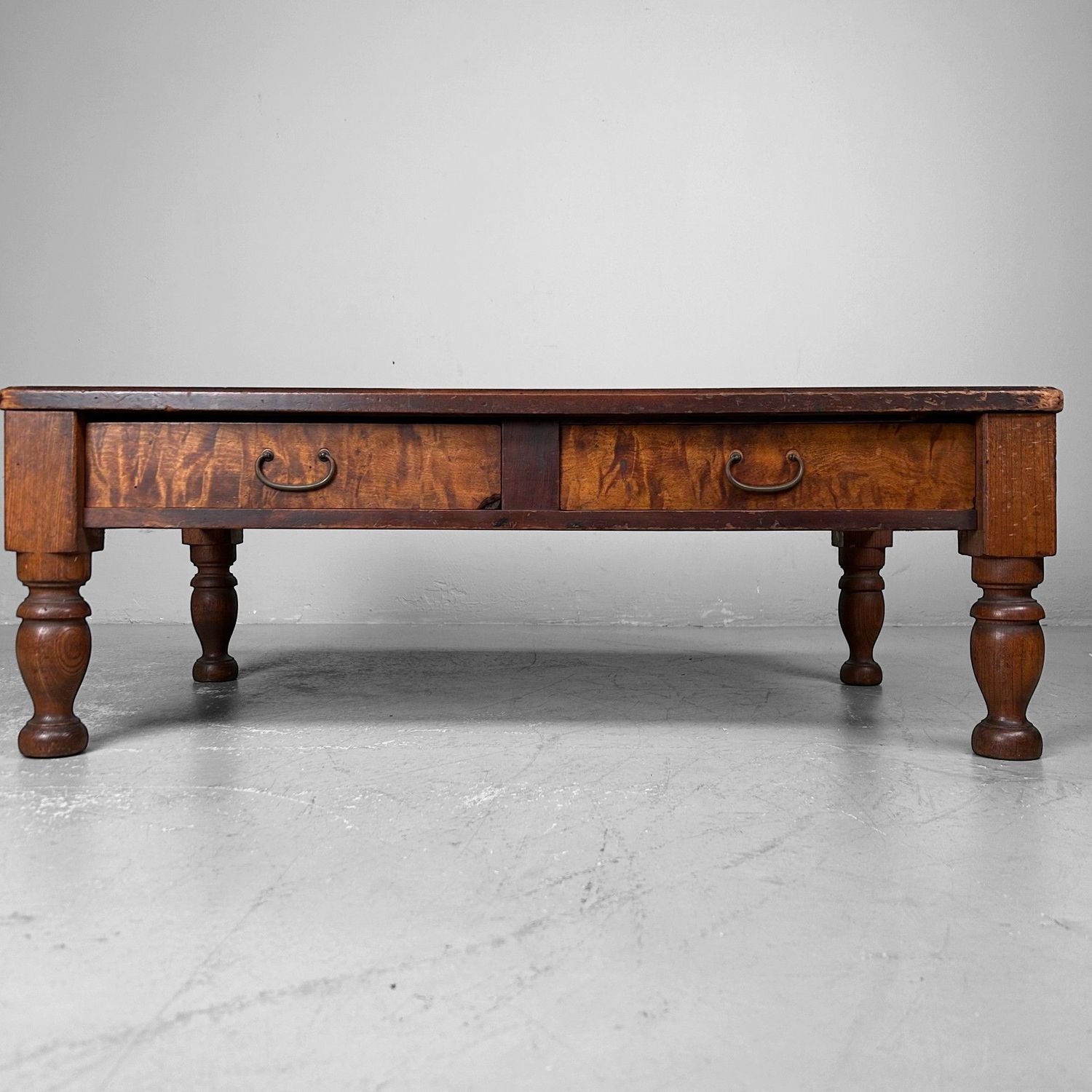 Antique Low Japanese Writing Desk, Shosai-Ki, Taishō Period.