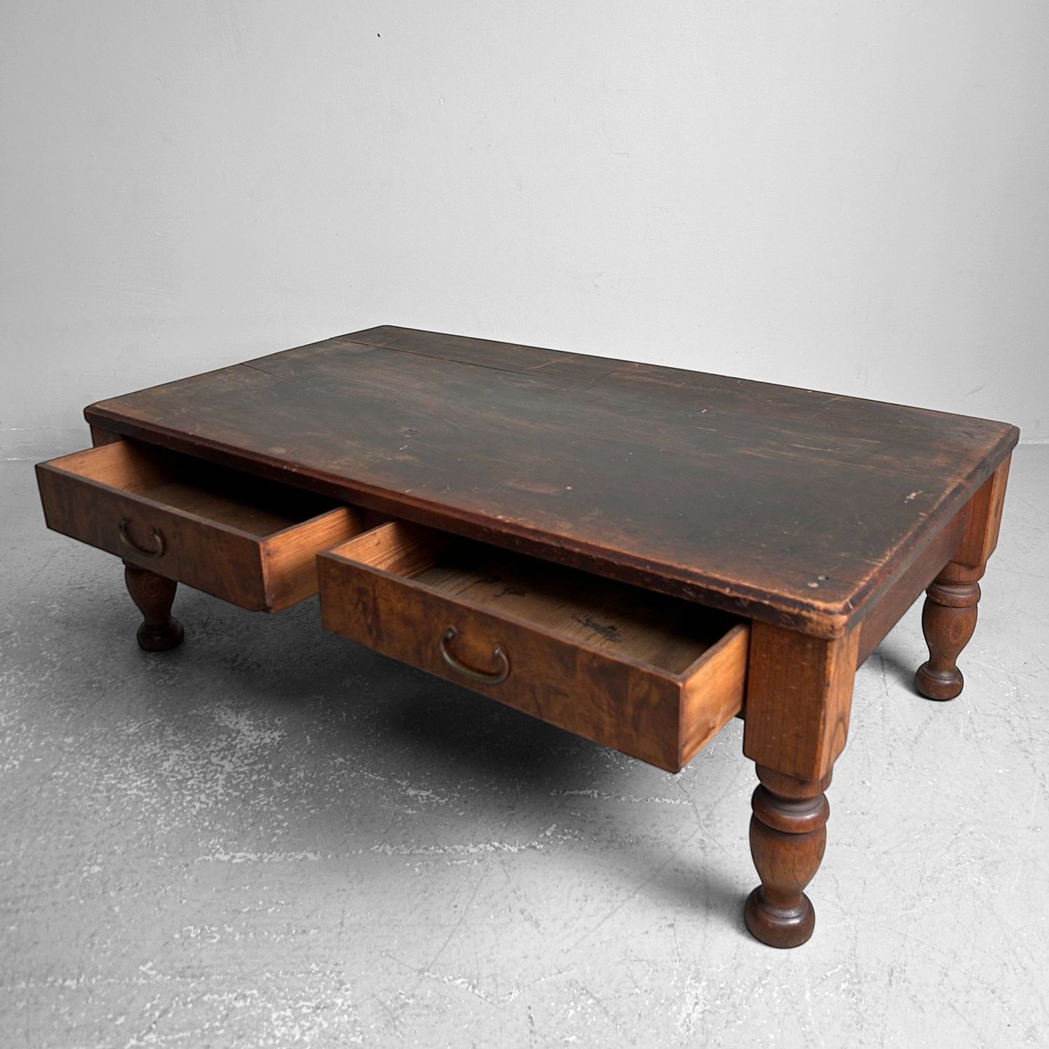 Antique Low Japanese Writing Desk, Shosai-Ki, Taishō Period.