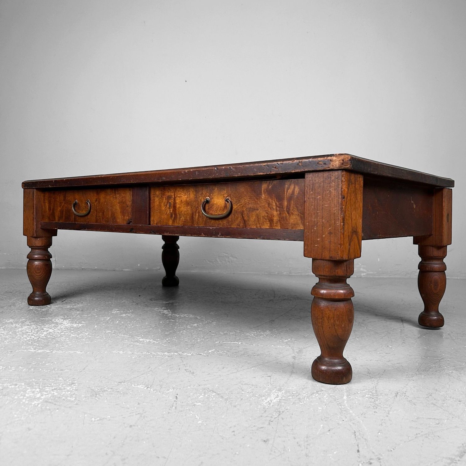 Antique Low Japanese Writing Desk, Shosai-Ki, Taishō Period.