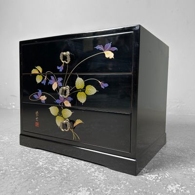 Lacquered Jewelry Drawer Cabinet with Floral Decoration, 1980s, Japan.