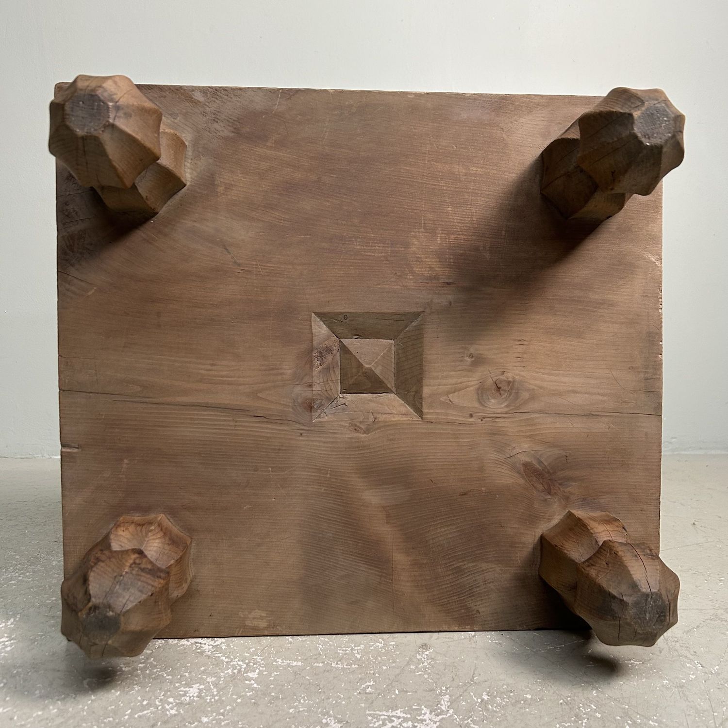 Go Spelbord, Lage Keyaki Tafel Plantenstaander, jaren '20, Japan.