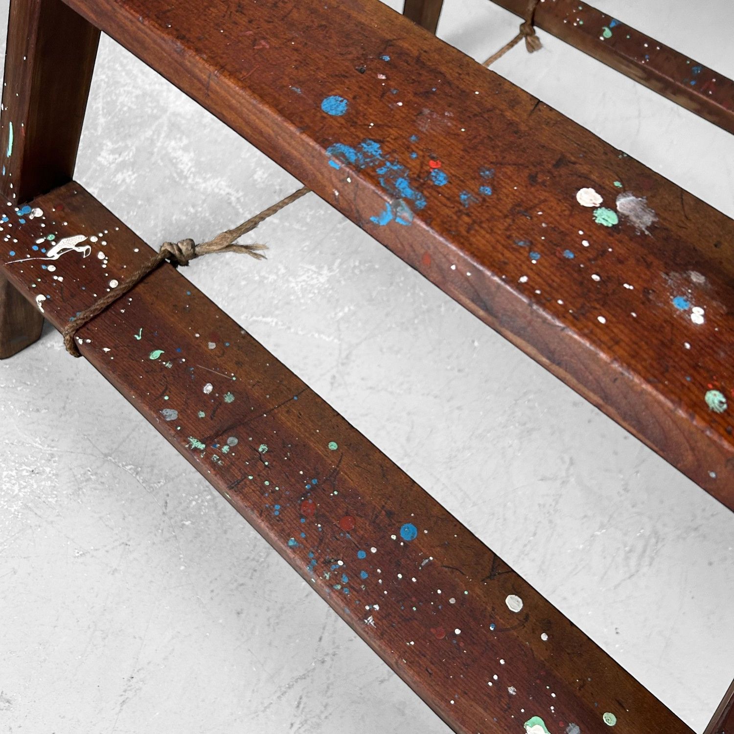 Decoratieve Minimalistische Houten Japanse Trapladder, jaren '50.