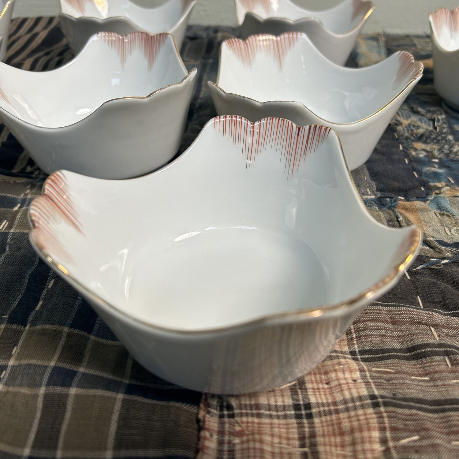 Vintage set van 10 Japanse Kobachi-kommetjes uit de jaren '50. Vintage set van 10 Japanse Kobachi-kommetjes uit de jaren '50.