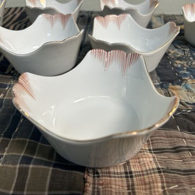 Vintage Set of 10 Japanese Kobachi Bowls from the 1950s – Elegant Mid-Century Tableware.