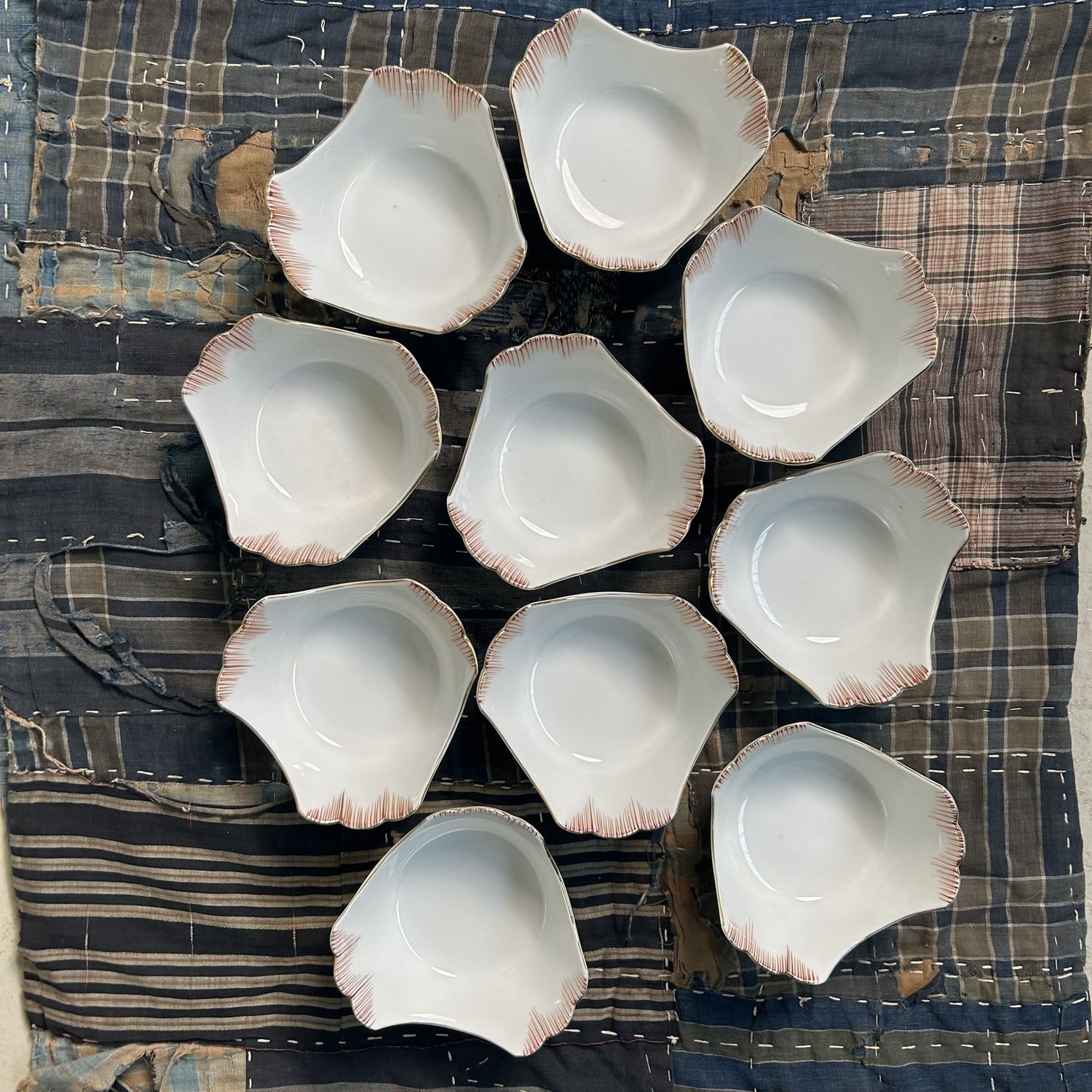 Vintage set van 10 Japanse Kobachi-kommetjes uit de jaren '50. Vintage set van 10 Japanse Kobachi-kommetjes uit de jaren '50.