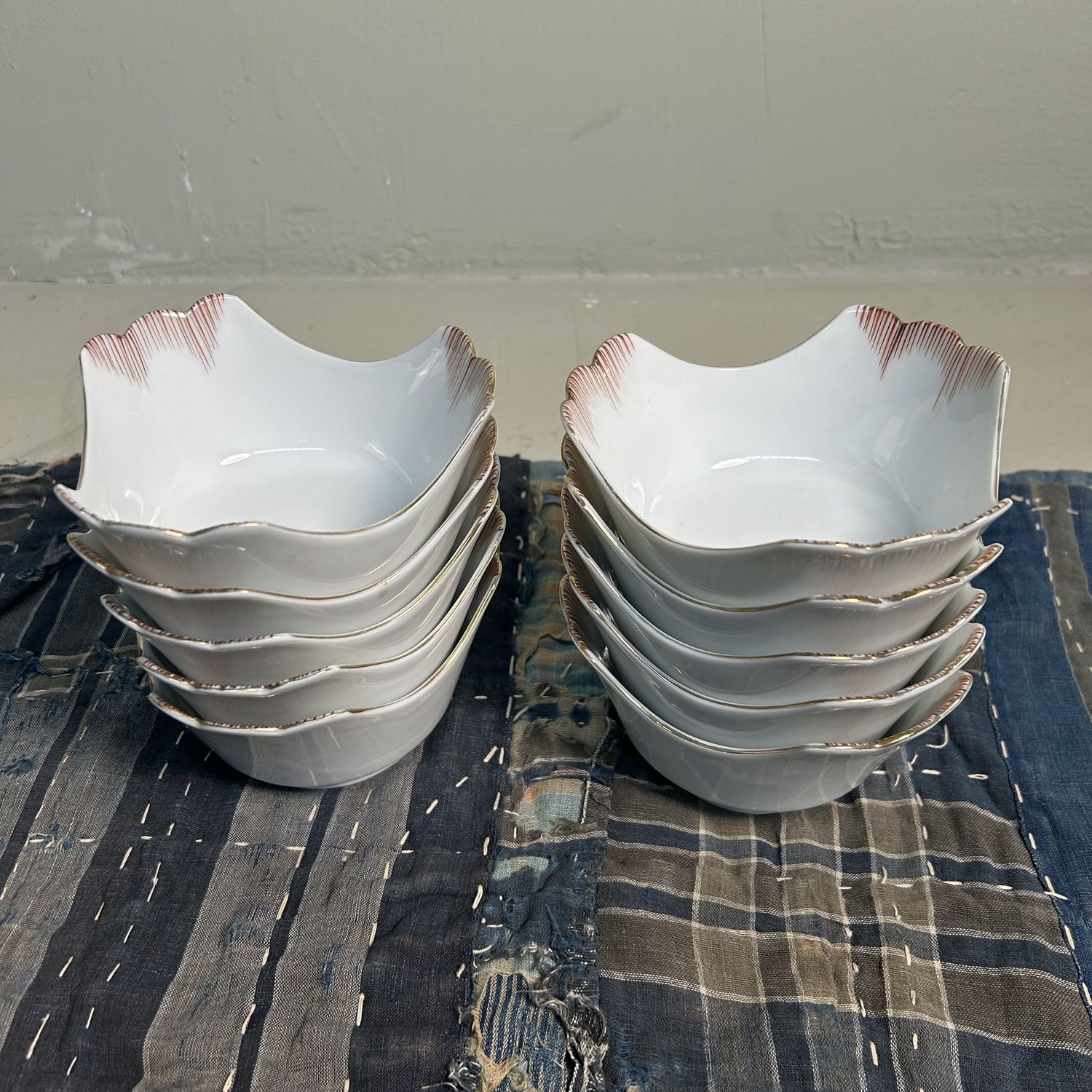 Vintage set van 10 Japanse Kobachi-kommetjes uit de jaren '50. Vintage set van 10 Japanse Kobachi-kommetjes uit de jaren '50.