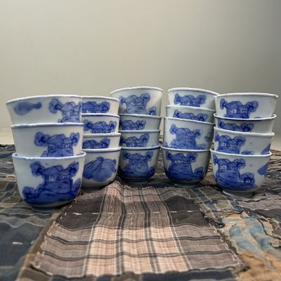 Antieke Set van 18 Japanse Yunomi-theekopjes uit de Edo-periode.