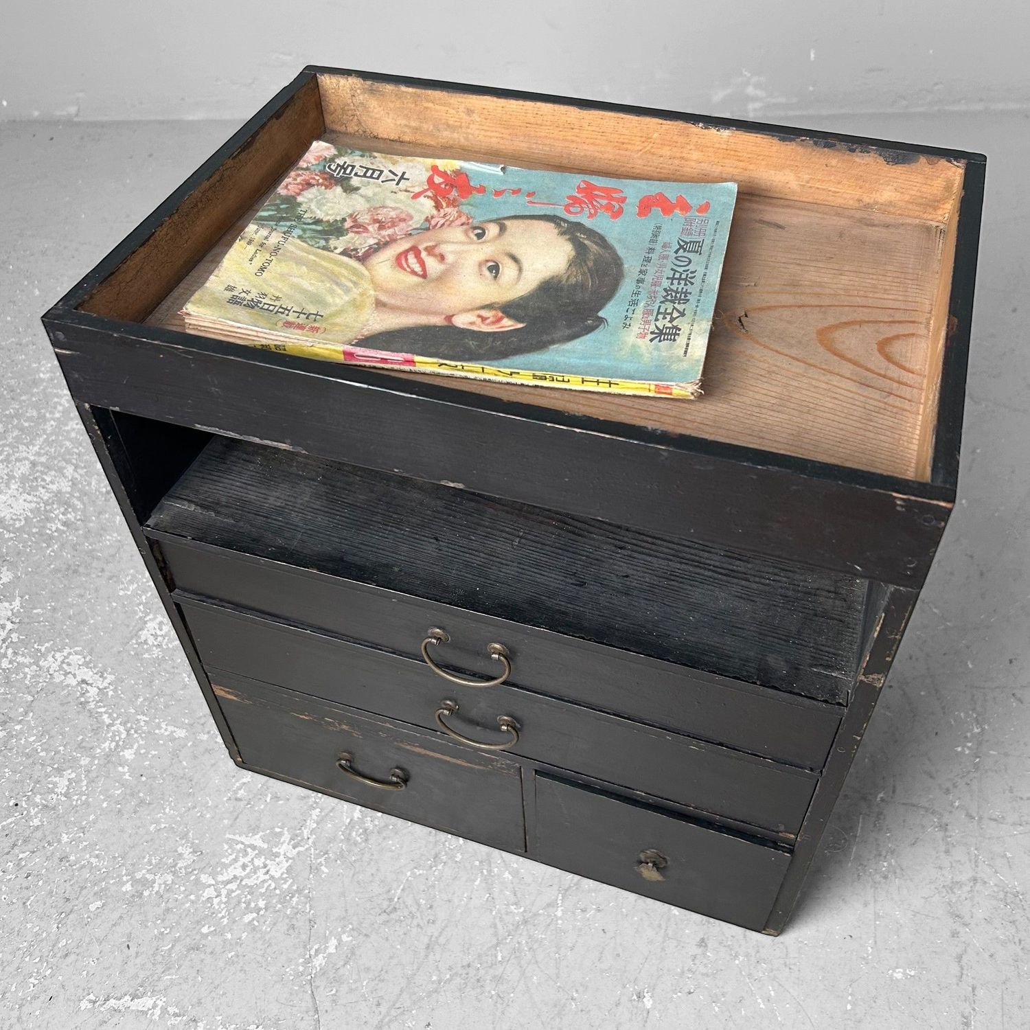Traditional Japanese Tansu, Small Storage Cabinet, Meiji Period.