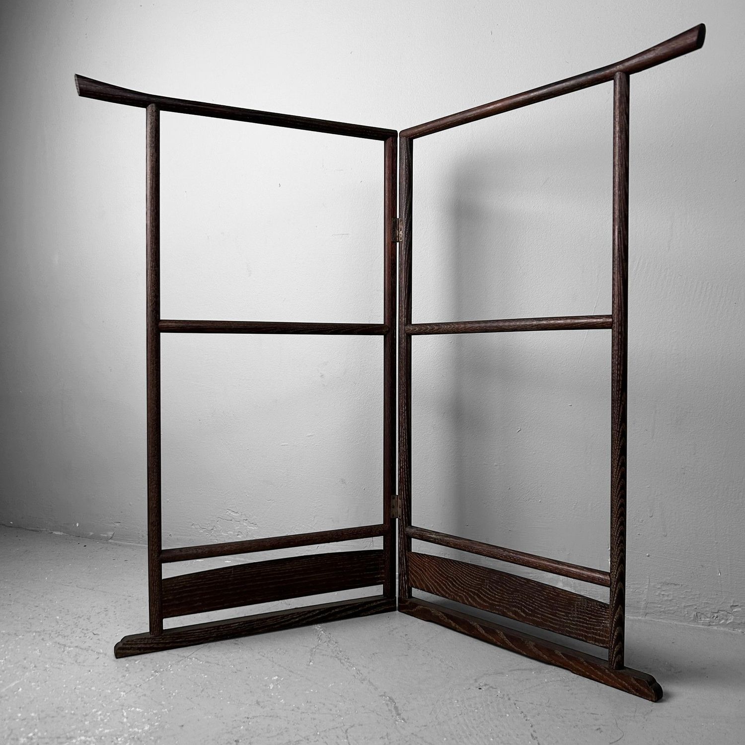 Kleine Opvouwbare Houten Ikō, Decoratieve Hanger, jaren '70. Kleine Opvouwbare Houten Ikō, Decoratieve Hanger, jaren '70.