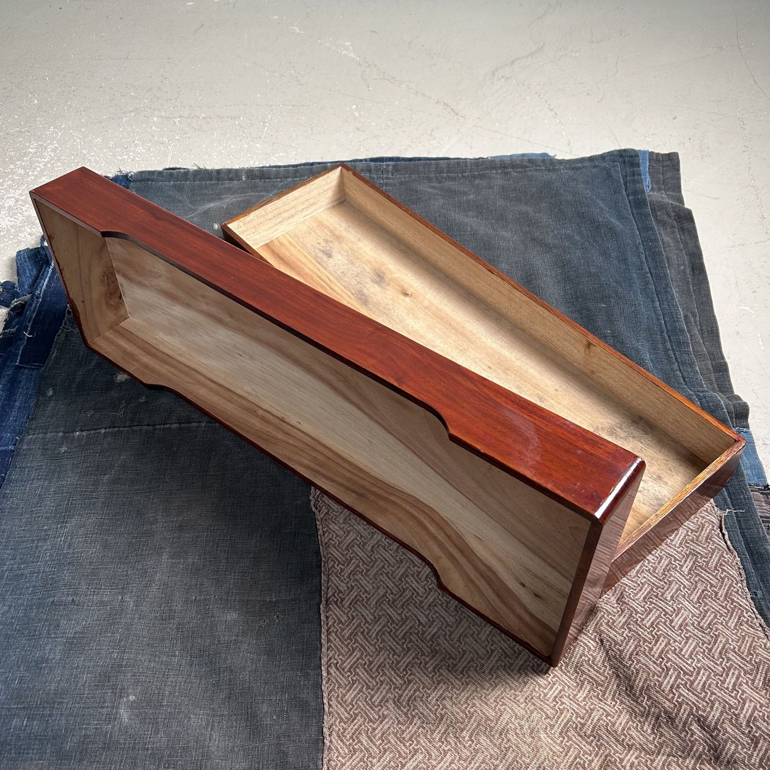 Stijlvolle Houten Schrijfdoos uit de Shōwa Periode – Prachtig en Functioneel.