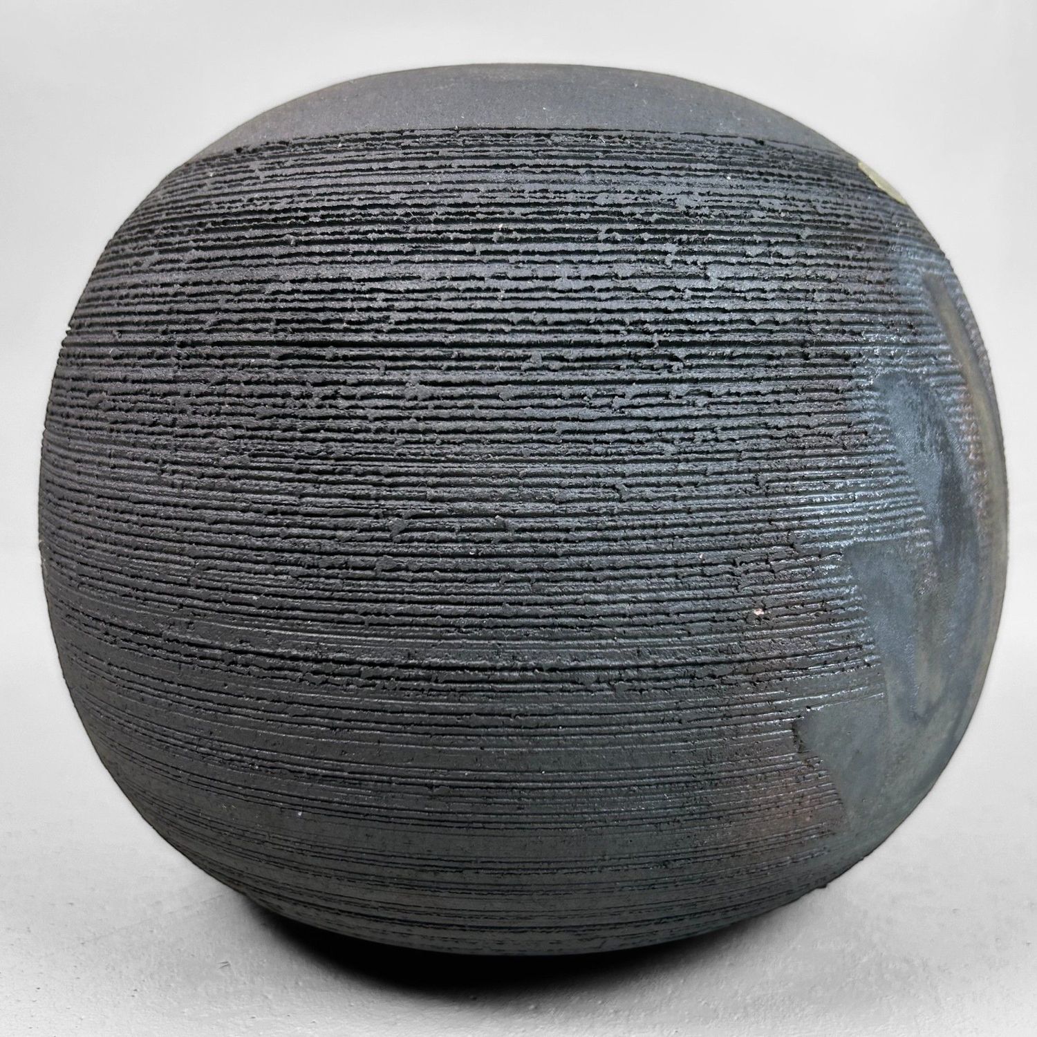 Minimalistische Shigaraki Yaki Ikebana, Japanse Vaas, jaren '70.