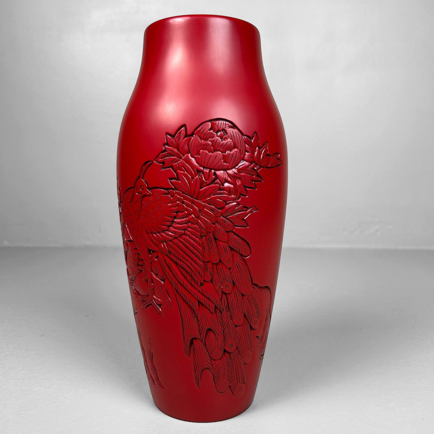 Wooden Murakami Lacquered Carved Ikebana Vase, Shōwa Period.