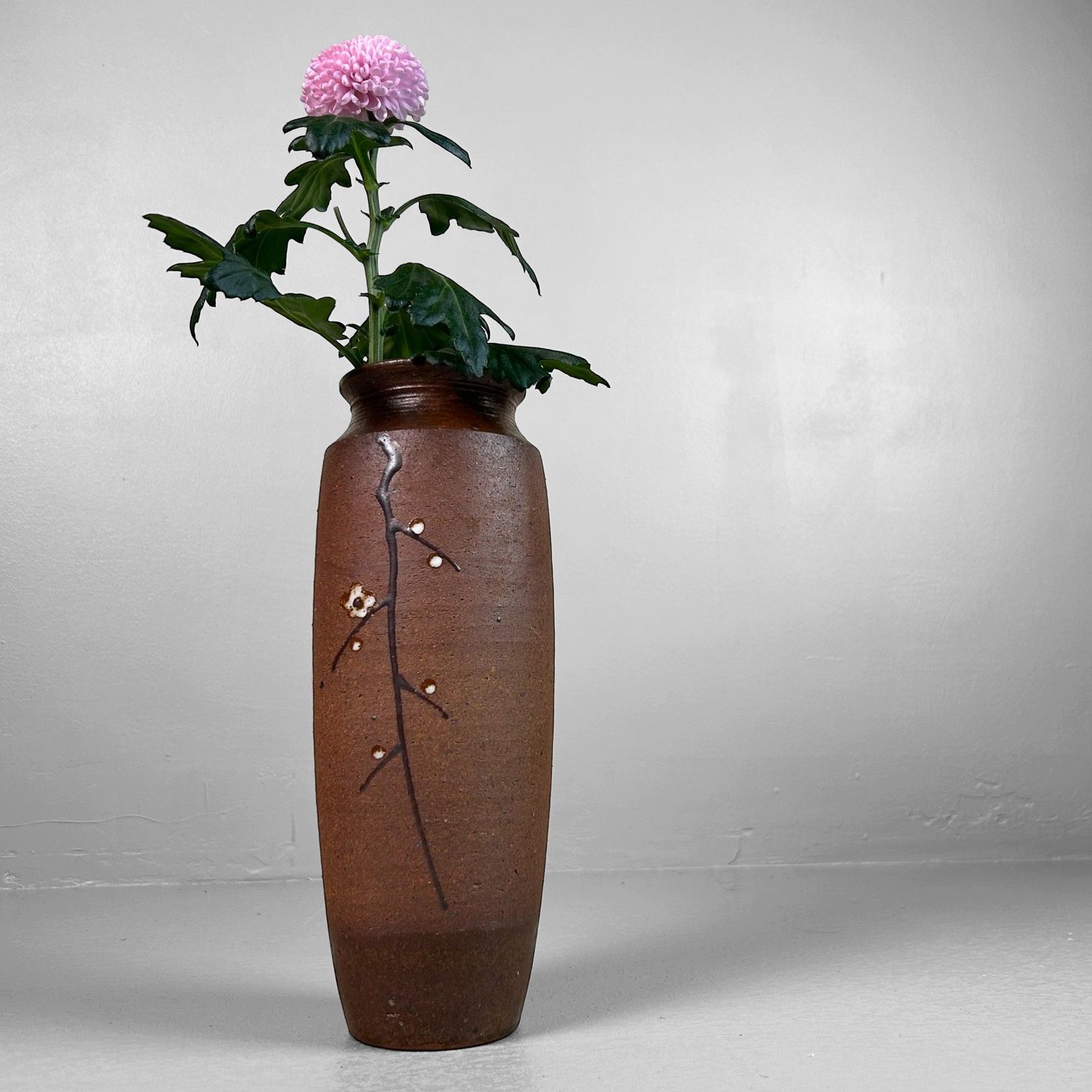 Vintage Kotobuki Ikebana, Japanse Bloemenvaas, Suzuka-Yaki. Vintage Kotobuki Ikebana, Japanse Bloemenvaas, Suzuka-Yaki.