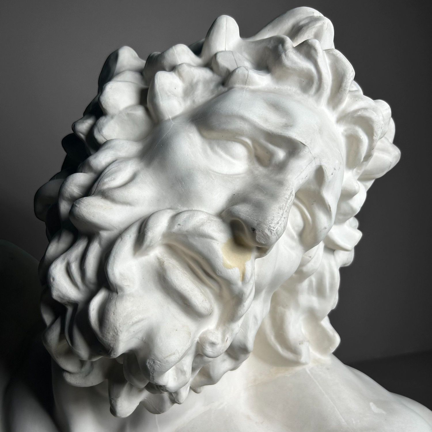 Expressieve Gipsen Buste van Laocoön, jaren '60. Expressieve Gipsen Buste van Laocoön, jaren '60.
