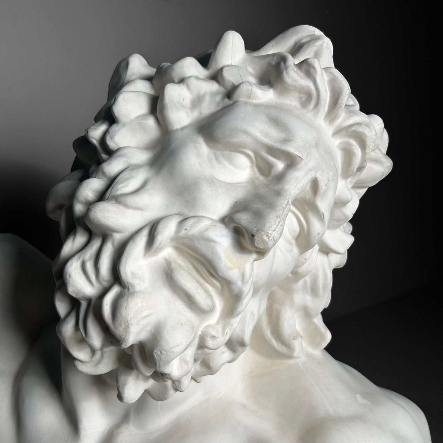 Expressieve Gipsen Buste van Laocoön, jaren '60. Expressieve Gipsen Buste van Laocoön, jaren '60.