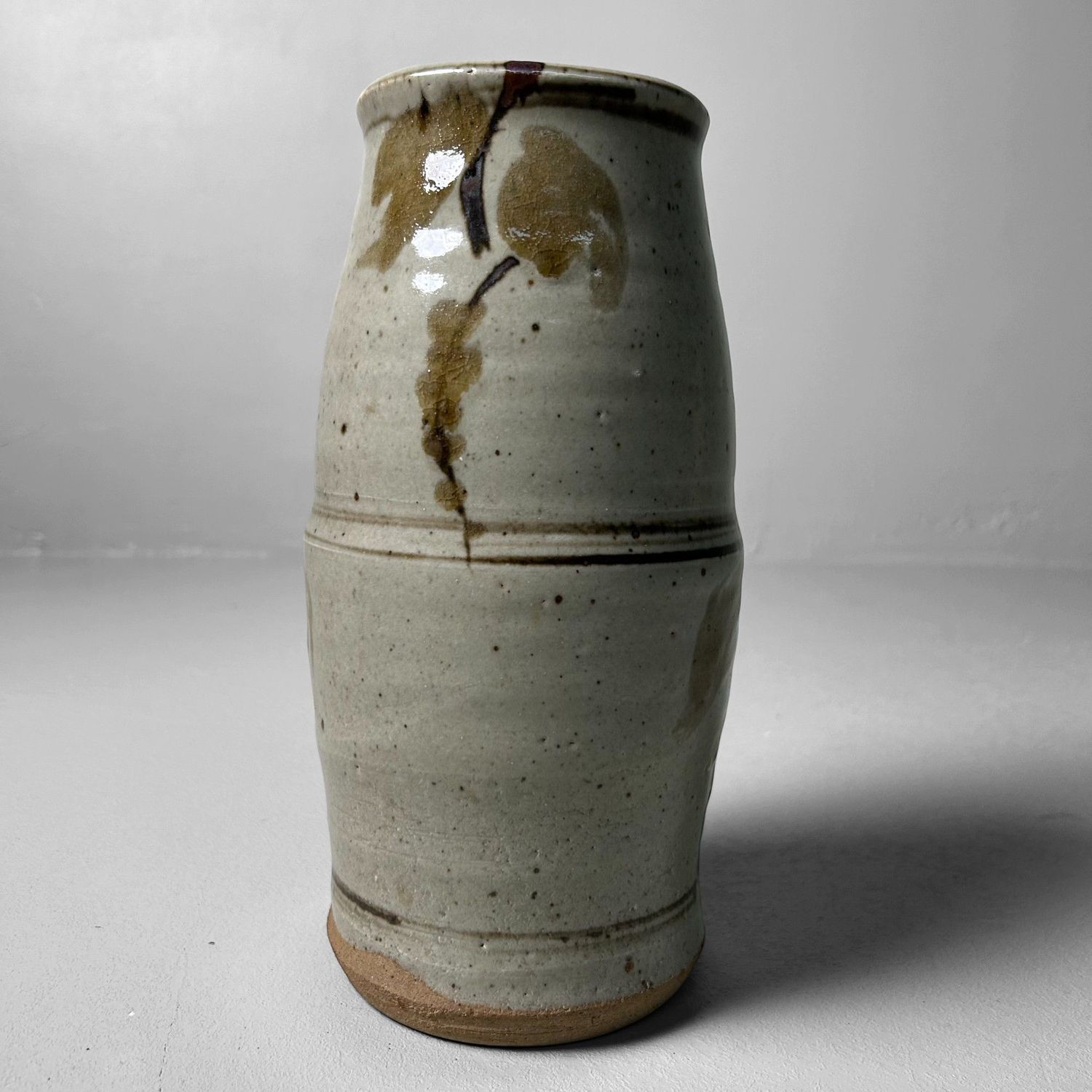 Stunning Handmade Japanese Ikebana Vase – Mashiko Studio Pottery, 1960s.