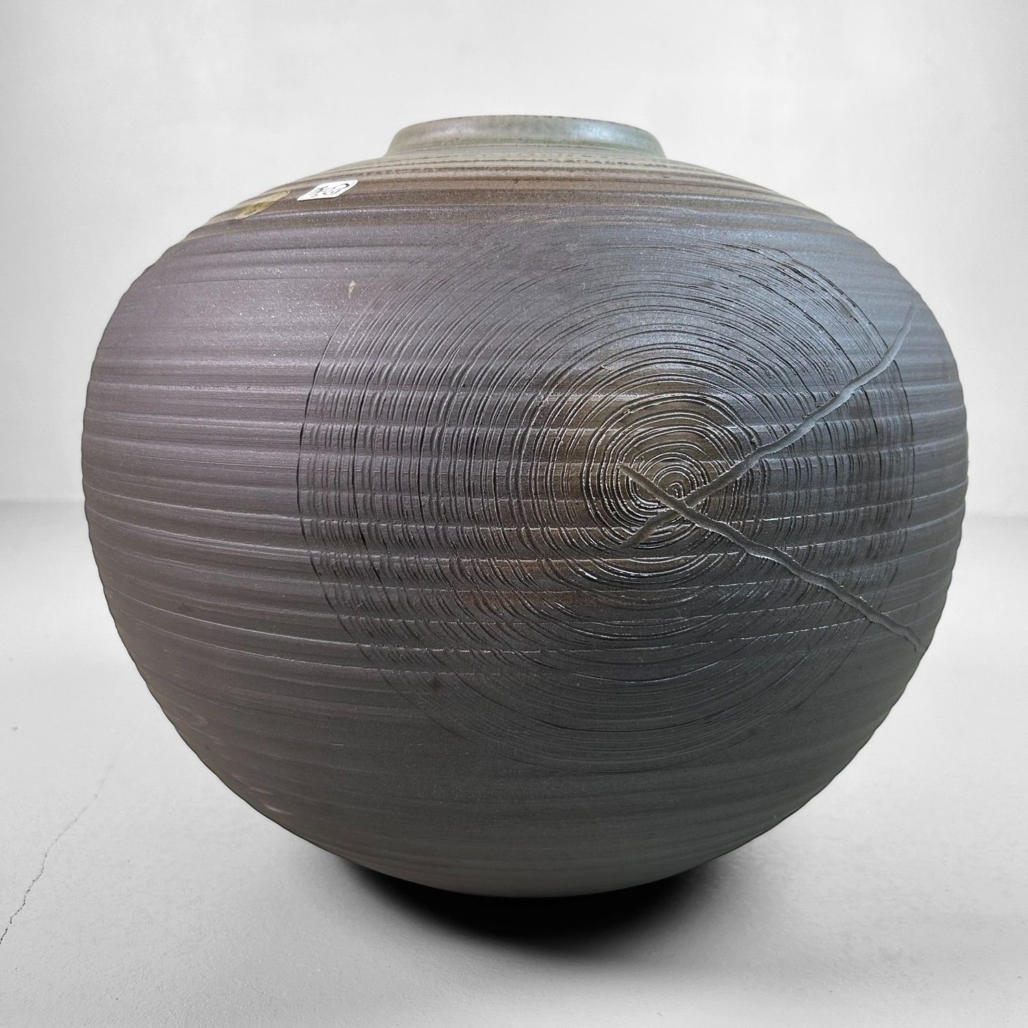 Stijlvole Japanse Ikebana Bloemenvaas, Echizen Yaki, jaren '60. Stijlvole Japanse Ikebana Bloemenvaas, Echizen Yaki, jaren '60.