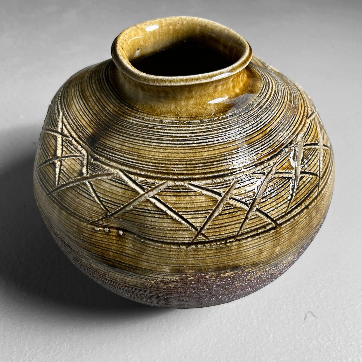 Decoratieve Japanse Ikebana Bloemenvaas, Shigaraki, jaren '80.