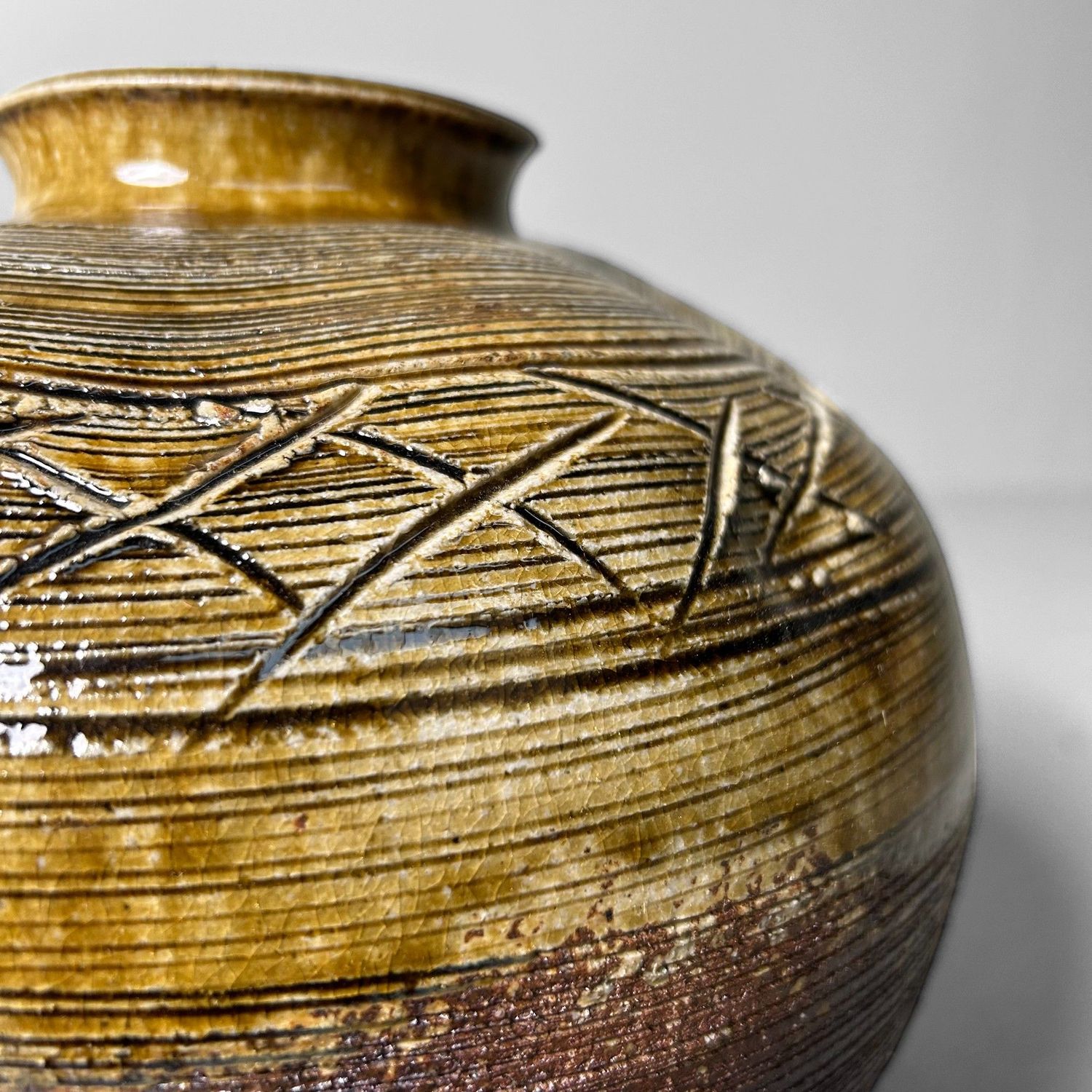 Decoratieve Japanse Ikebana Bloemenvaas, Shigaraki, jaren '80.