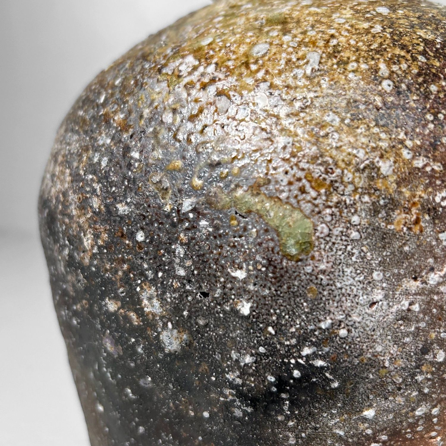 Japanese Ikebana Flower Vase, Shigaraki Yaki by Takahashi Shunsai.