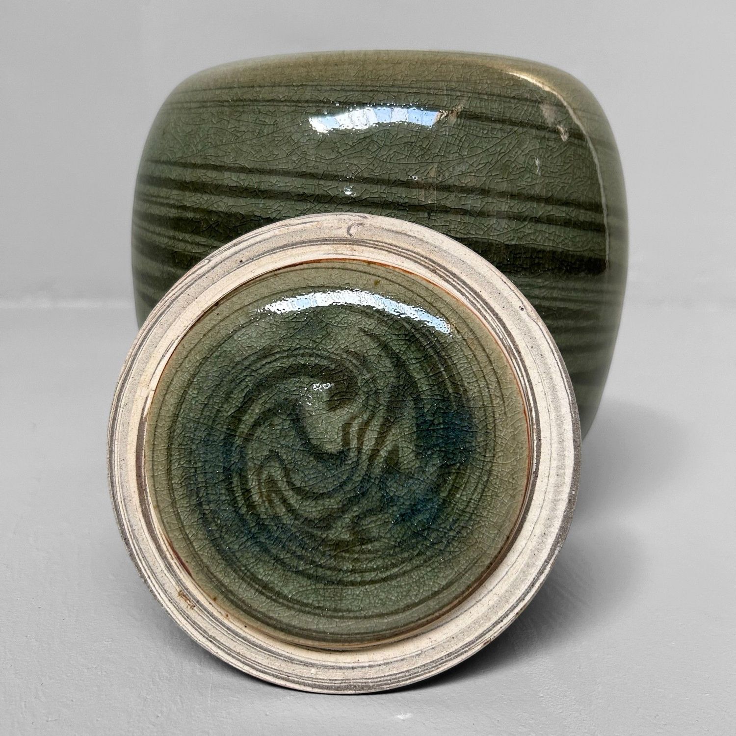 Mizusashi, Japanese Water Jar for Tea Ceremony, Noma Gazan, 1960s.