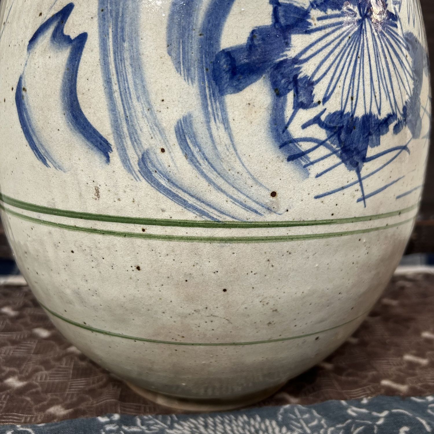 Stylish Antique Japanese Ikebana Vase, Meiji Period. Stylish Antique Japanese Ikebana Vase, Meiji Period.