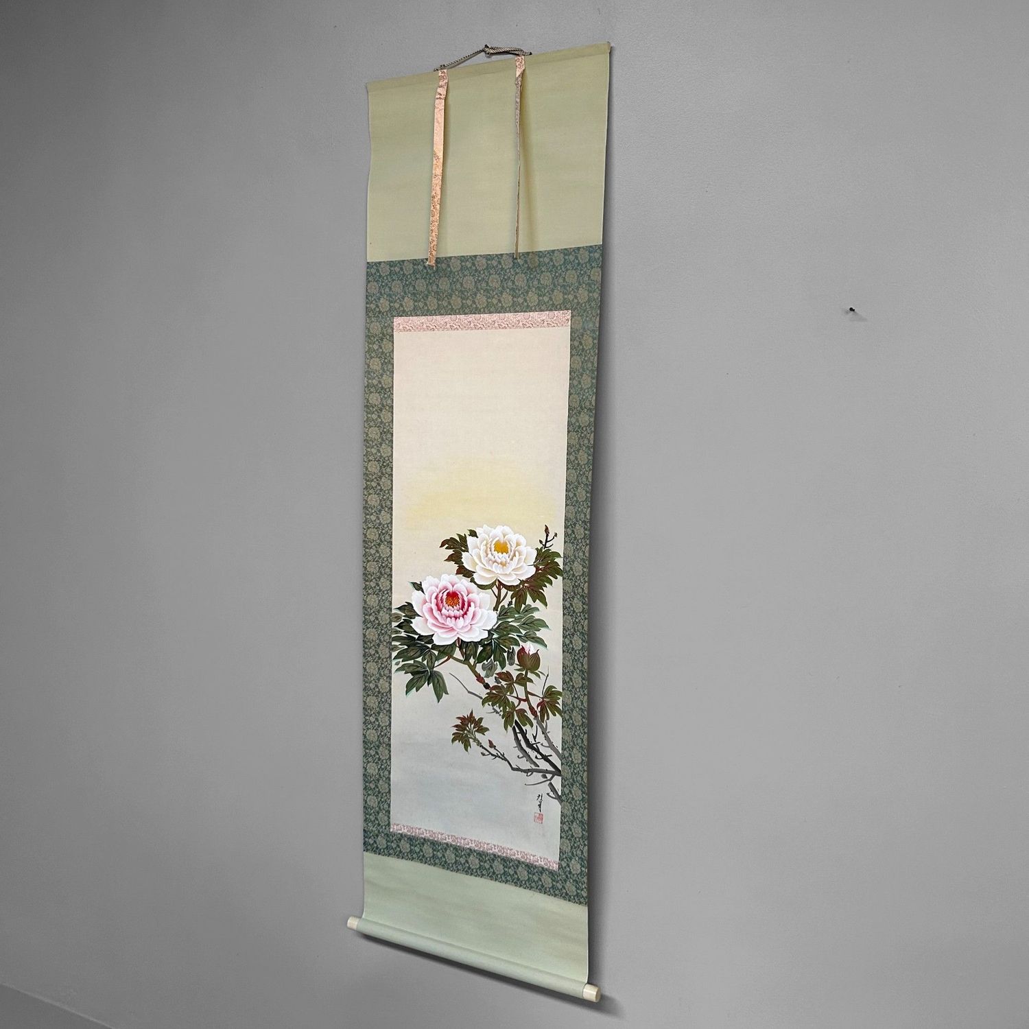 Japanese Kakejiku, Hand-Painted Flower Scroll, Shōwa Period.
