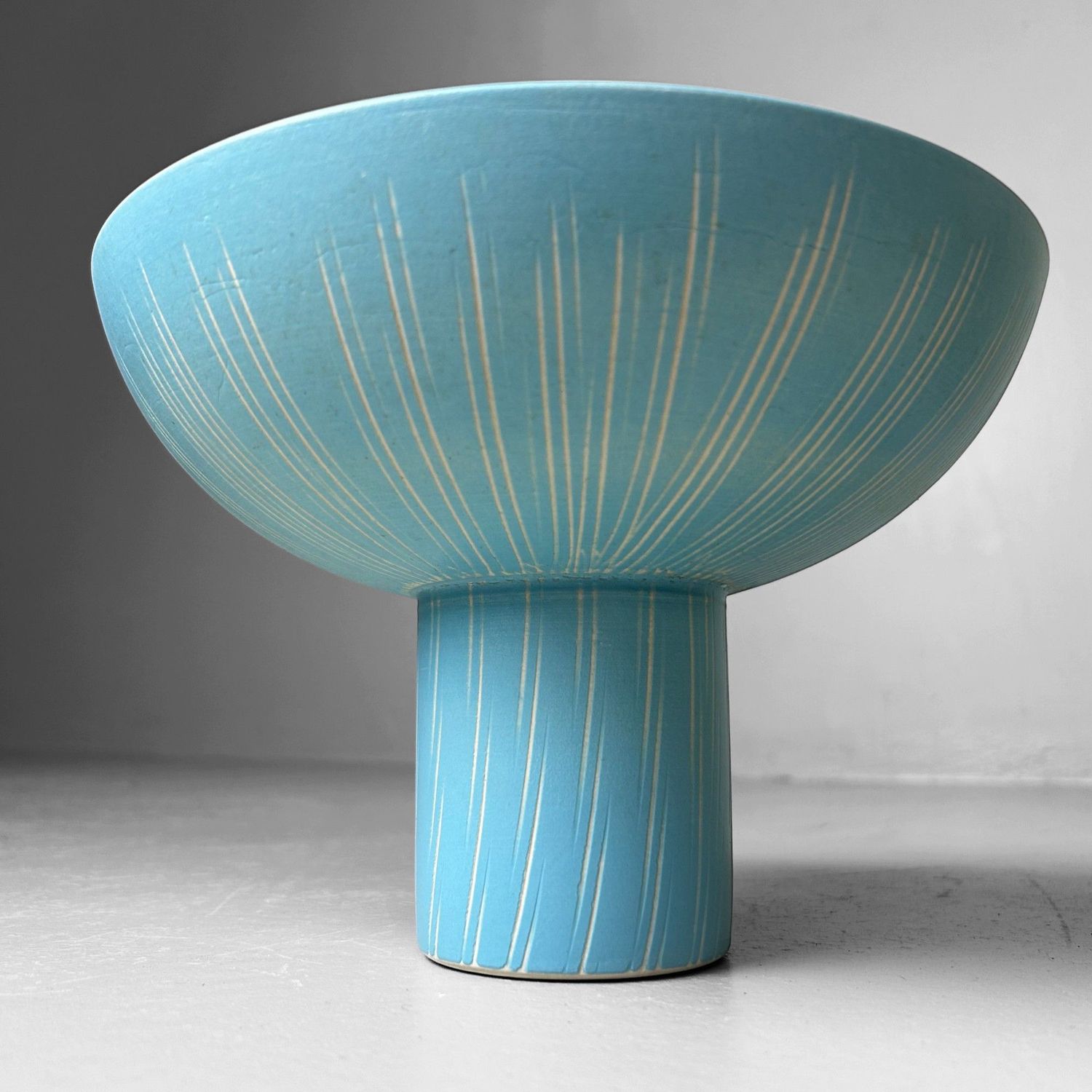 Japanese Ceramic Ikebana Flower Vase, Omiya Tōen, 1960s.