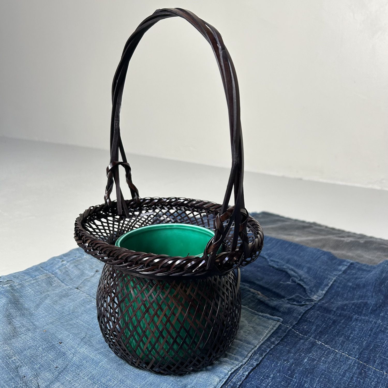 Vintage Hanakago (花籠) , Bamboe Ikebana Mand, jaren '50.