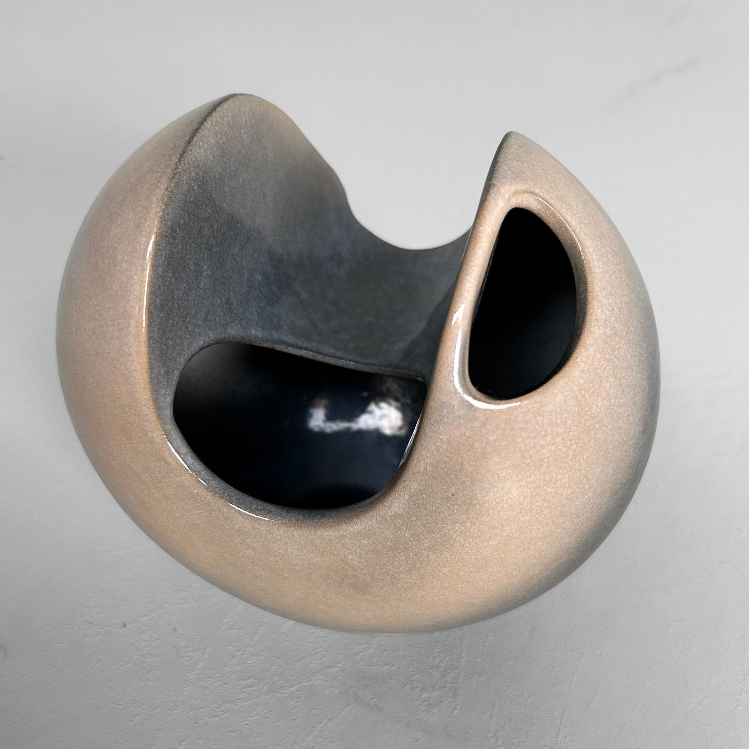 Modernist Ceramic Japanese Ikebana Flower Vase, 1960s.