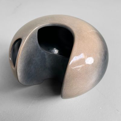 Modernist Ceramic Japanese Ikebana Flower Vase, 1960s.