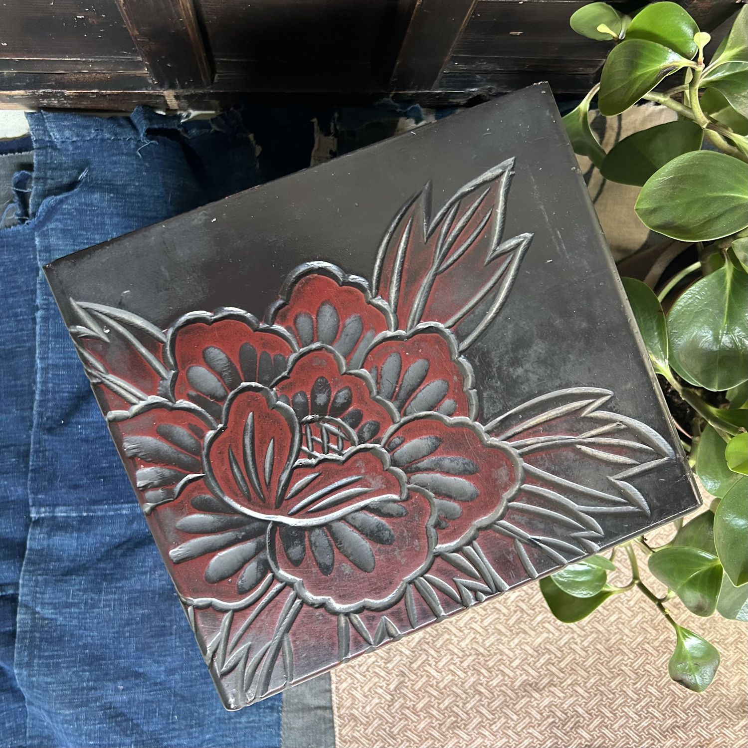 Vintage Kamakura-bori Haribako, Japanese Jewelry Cabinet, Shōwa Era, Japan.