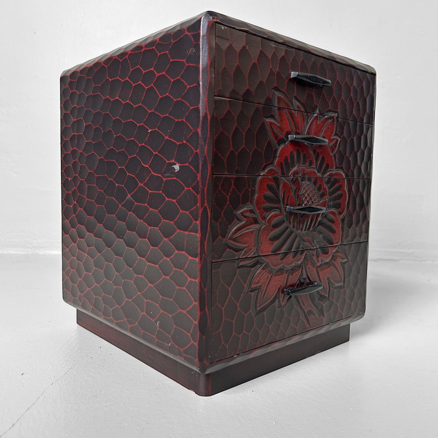 Vintage Kamakura-bori Haribako, Japanese Jewelry Cabinet, Japan.