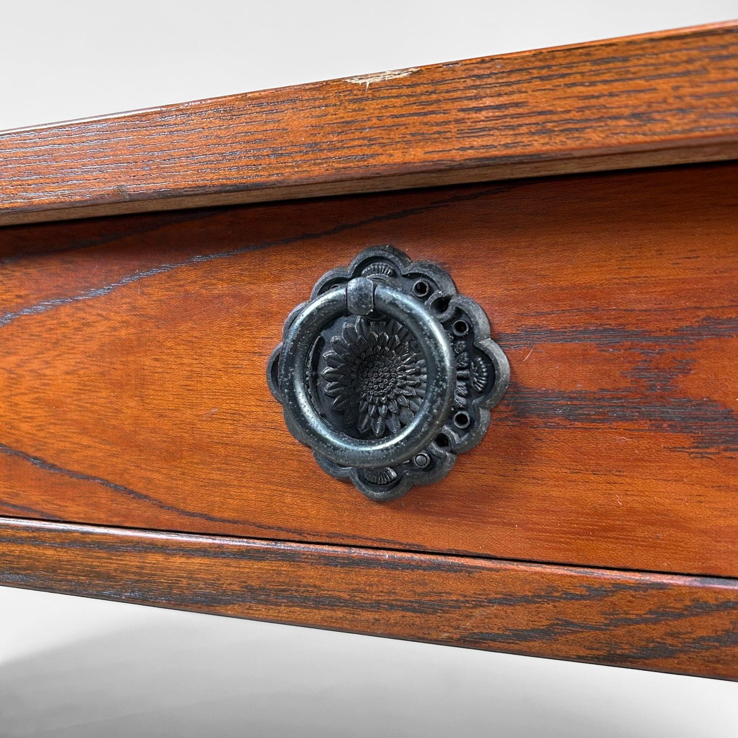 Minimalistische Schrijftafel, Shosai-Ki, Shōwa Periode, Japan. Minimalistische Schrijftafel, Shosai-Ki, Shōwa Periode, Japan.