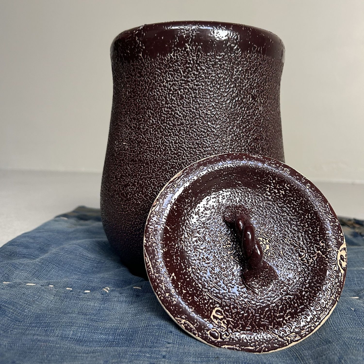 Mizusashi – Japanese Water Pot for the Tea Ceremony by Noma Gazan, 1960s. Mizusashi – Japanese Water Pot for the Tea Ceremony by Noma Gazan, 1960s.