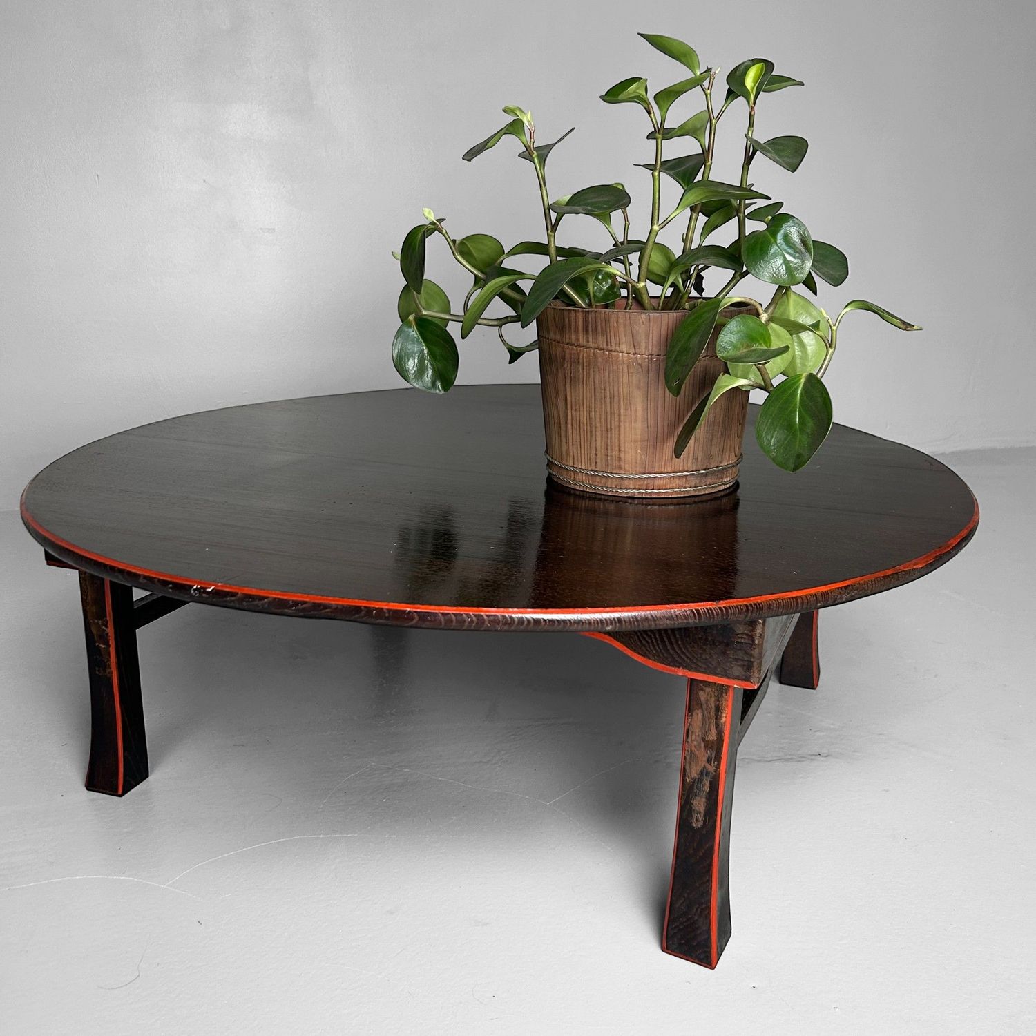 Ronde Lage Tafel, Taishō-periode, Shigeta Saitama, Japan.