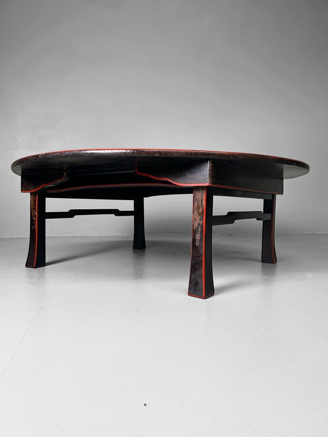 Ronde Lage Tafel, Taishō-periode, Shigeta Saitama, Japan.