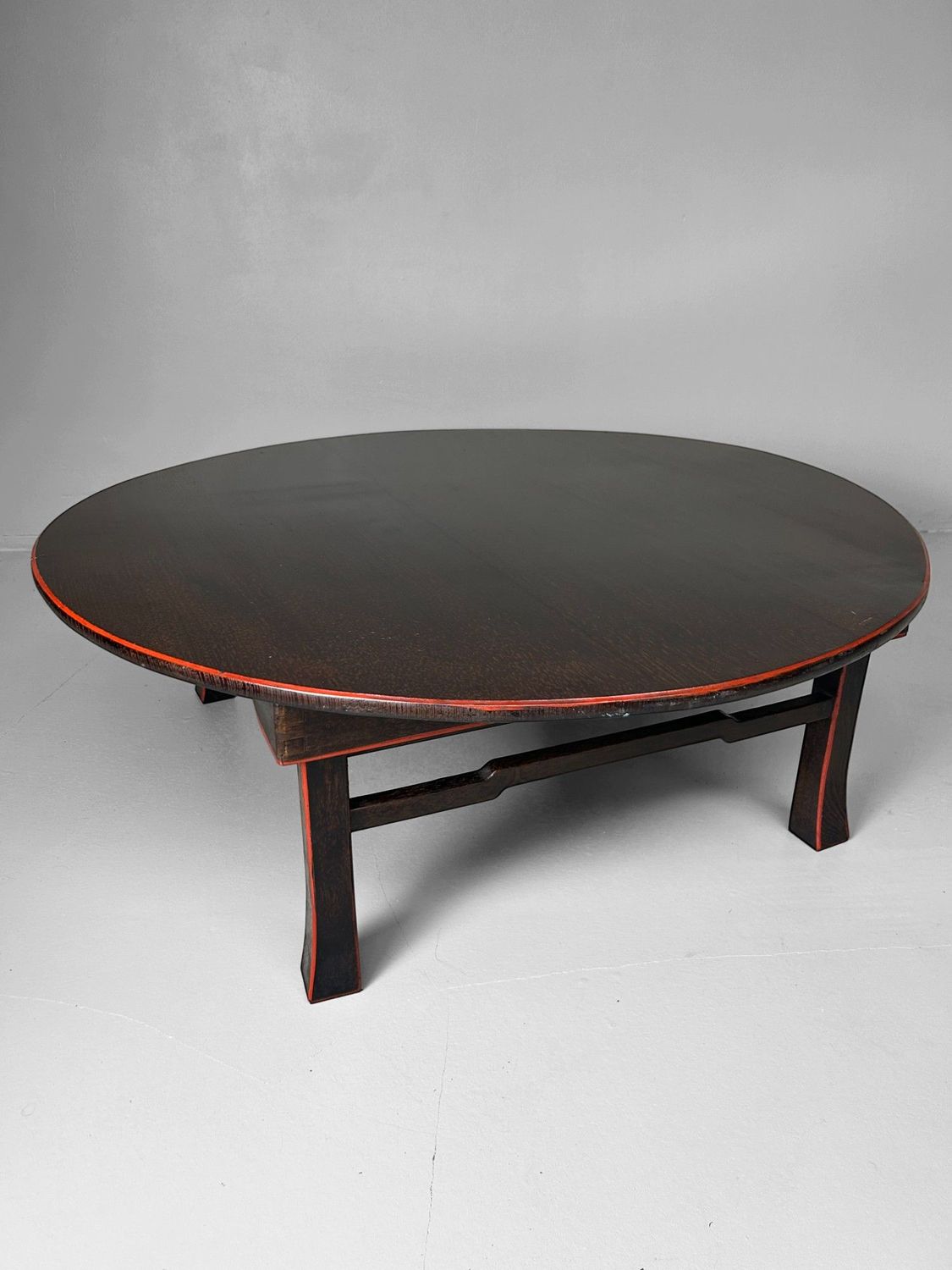 Ronde Lage Tafel, Taishō-periode, Shigeta Saitama, Japan.