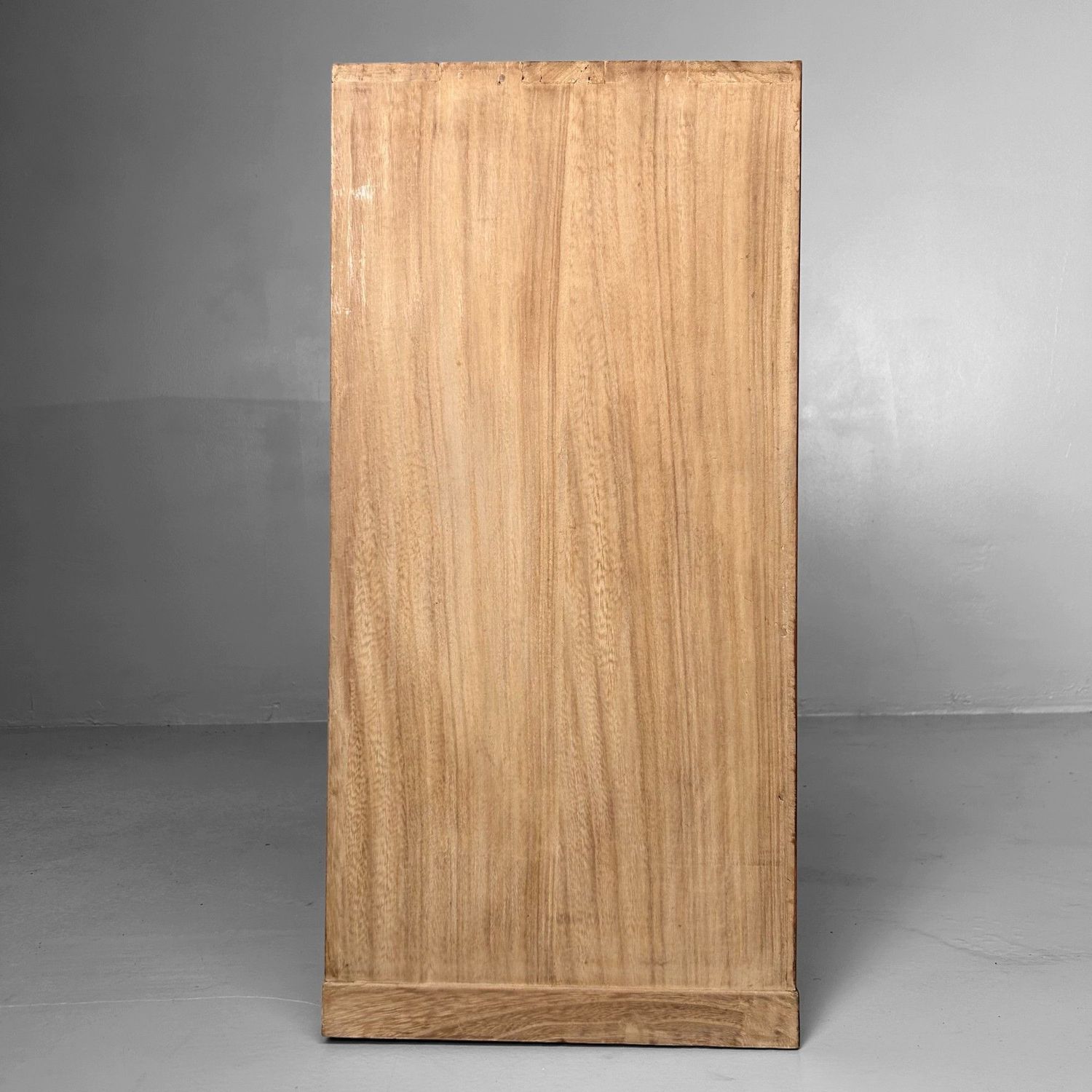 Elegante Japanse Tansu Kast uit de Shōwa-periode.