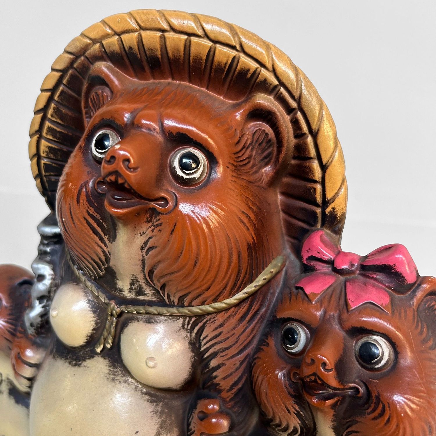 Vrolijke Vintage Tanuki Familie, Shigaraki, Japan.