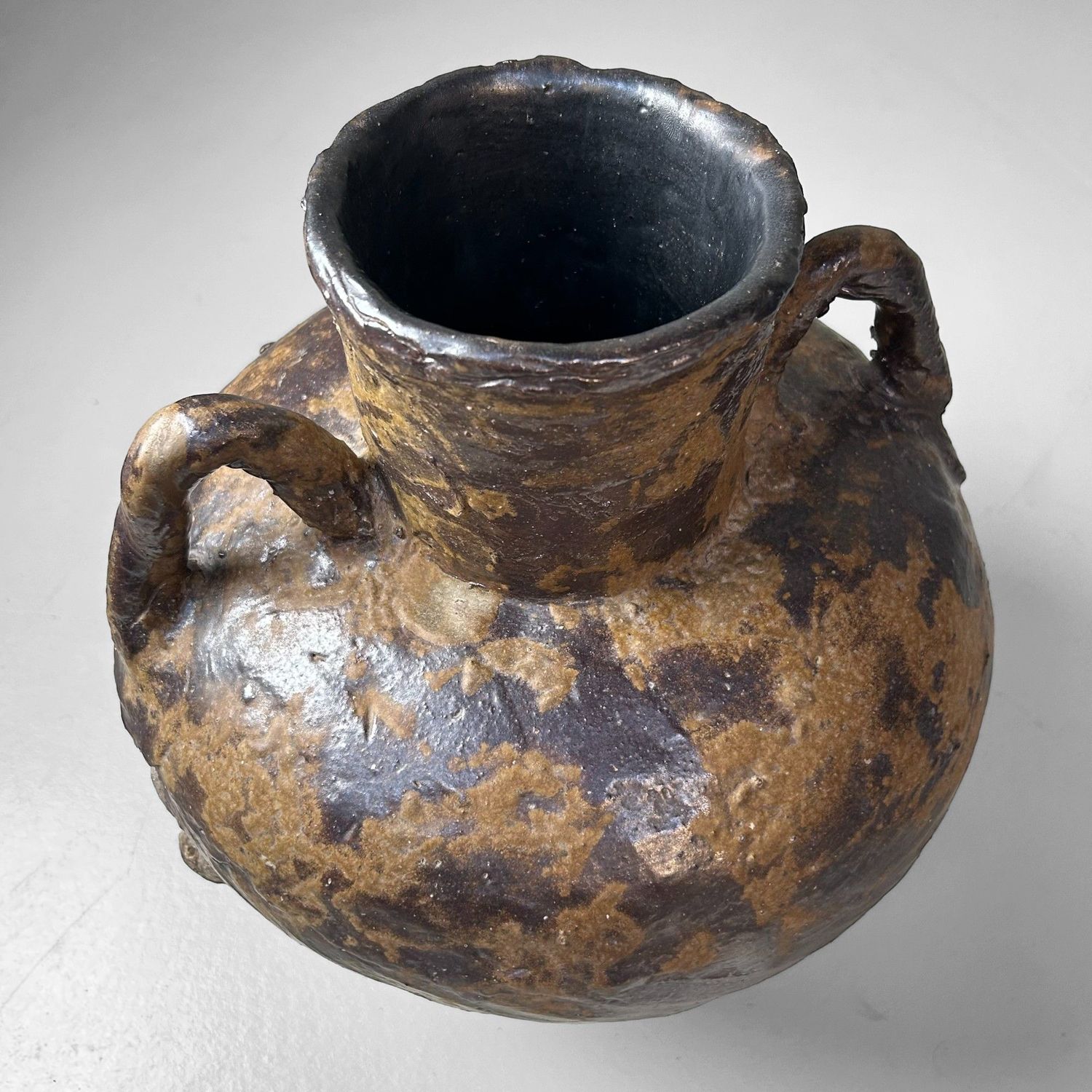 Organic Ikebana Flower Vase, Tokoname Ware, 1950s. Organic Ikebana Flower Vase, Tokoname Ware, 1950s.