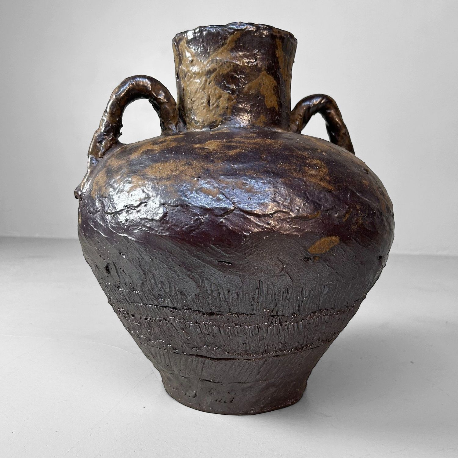 Organic Ikebana Flower Vase, Tokoname Ware, 1950s. Organic Ikebana Flower Vase, Tokoname Ware, 1950s.