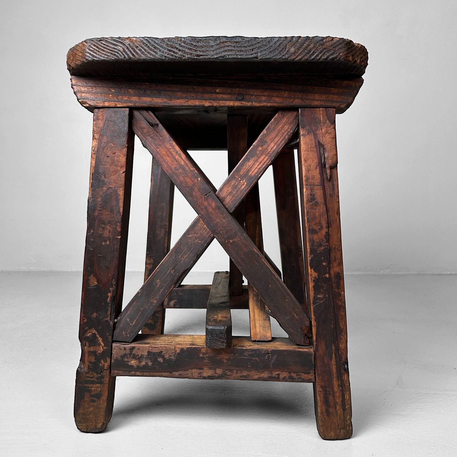 Minimalist Wooden Stool, 1920s, Japanese Mingei Style.