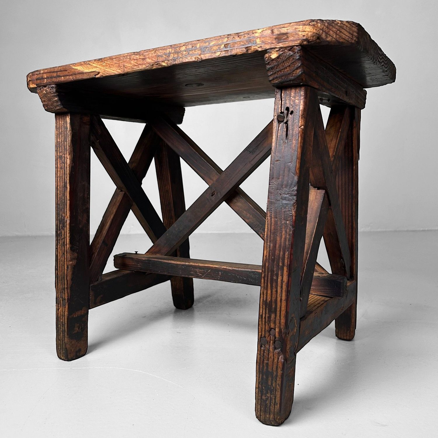 Minimalist Wooden Stool, 1920s, Japanese Mingei Style.