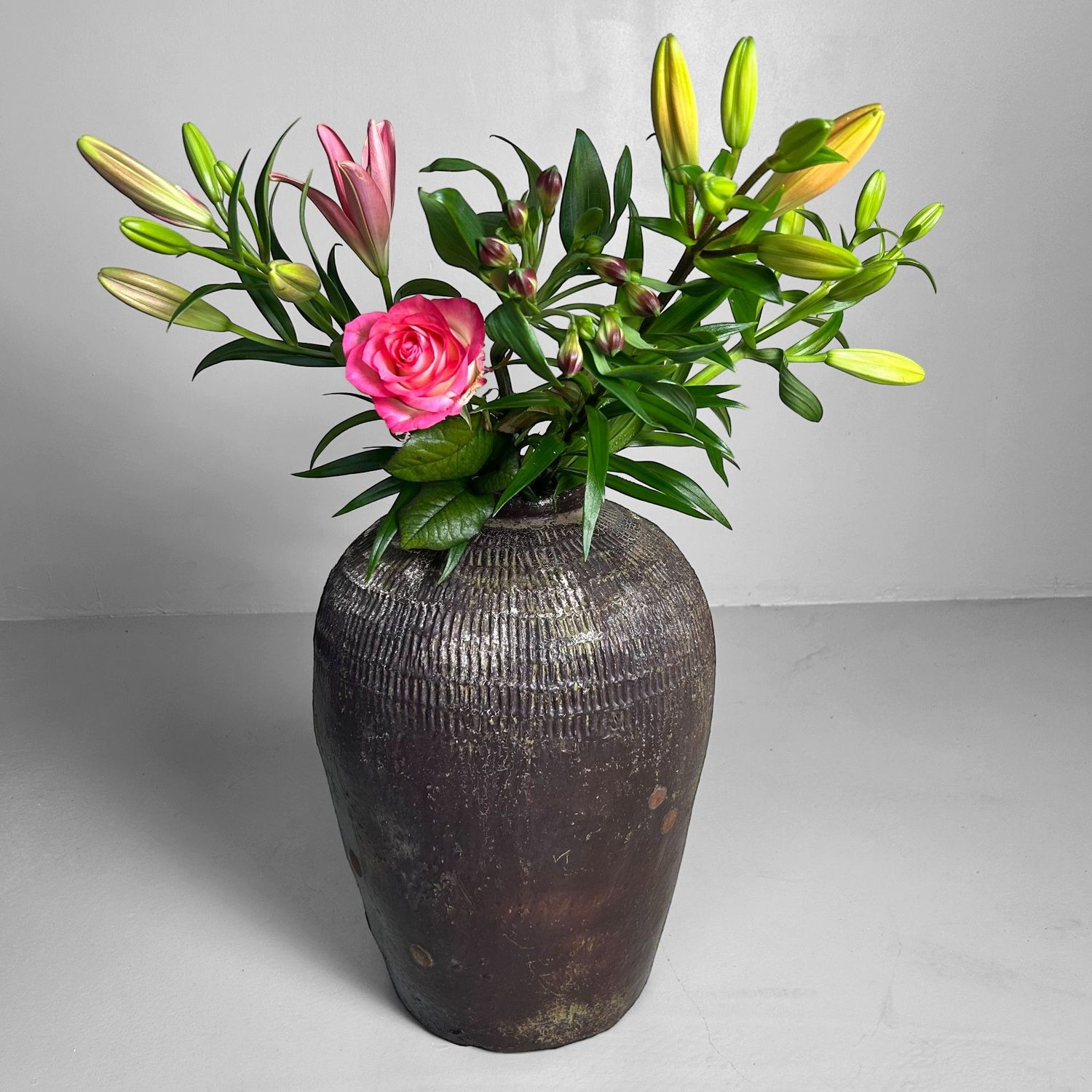 Antieke Tokoname (常滑) Tsubo Kruik, Meiji-periode, Japan.